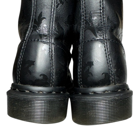 Dr. Marten’s Cassidy Black Leather Skull Print Moto Booties Size 5 - Picture 6 of 13